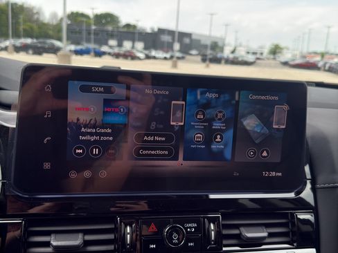 New 2026 Nissan Pathfinder SL AWD/4WD image 18