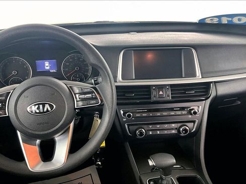 Used 2019 Kia Optima LX image 9