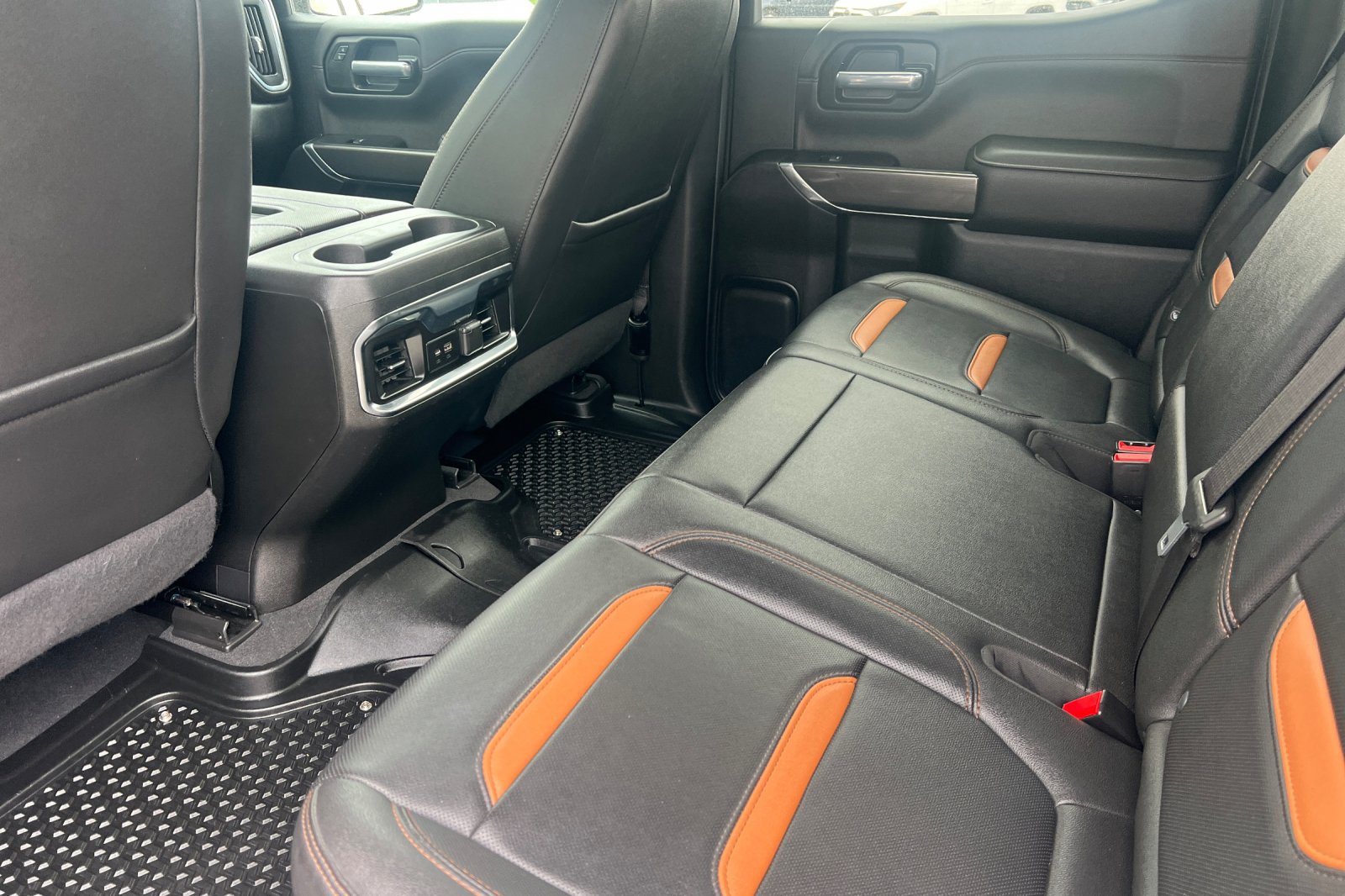 Used 2021 GMC Sierra 1500 AT4 AWD/4WD image 9