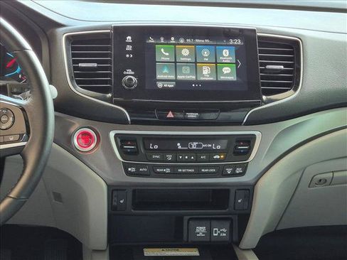 Certified 2021 Honda Pilot Special Edition image 13