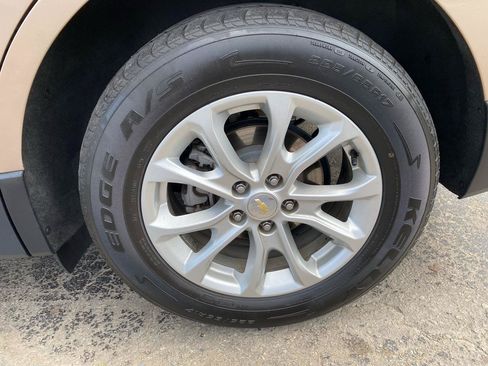 Used 2018 Chevrolet Equinox LS FWD image 25