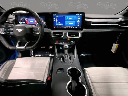 Used 2025 Ford Mustang GT Premium image 19