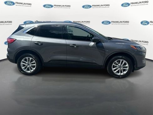 Used 2022 Ford Escape SE image 4