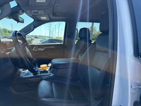 Used 2023 Chevrolet Silverado 1500 LT Trail Boss w/ LT Trail Boss Premium Package image 5