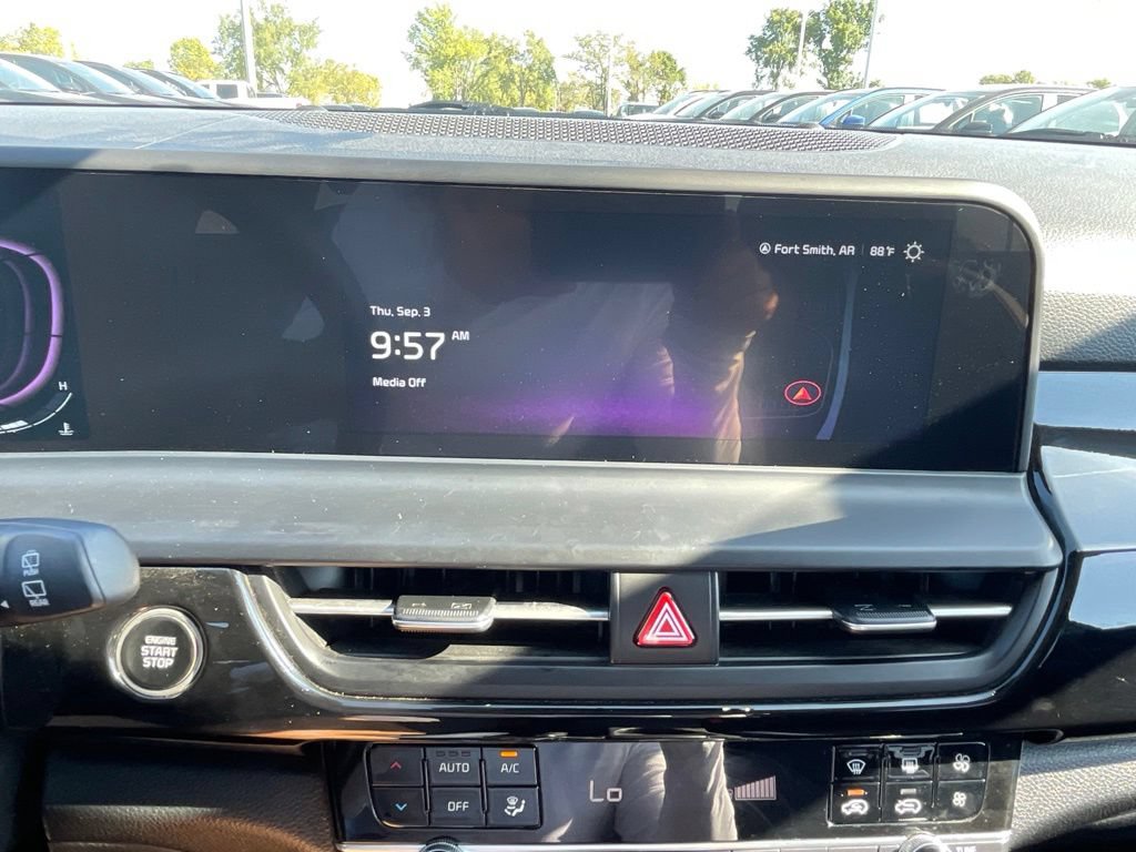 Certified 2025 Kia Seltos S AWD/4WD image 16