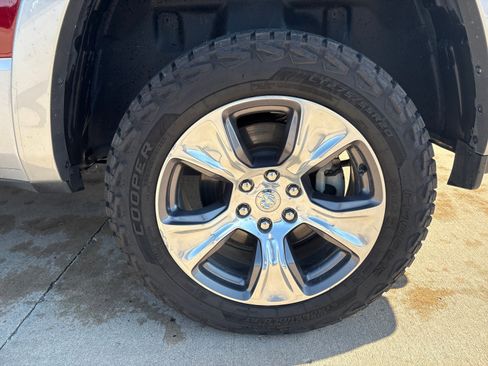 Used 2021 RAM 1500 Laramie w/ Bed Utility Group image 14