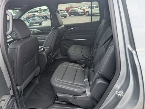 New 2026 Chevrolet Traverse LT w/ Driver Confidence Package FWD image 9