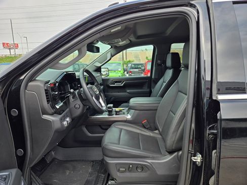 Used 2024 GMC Sierra 1500 SLT AWD/4WD image 9