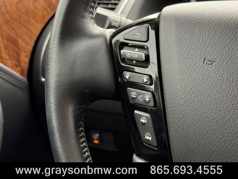 Used 2024 Nissan Armada SL w/ Captain's Chairs Package AWD/4WD image 25