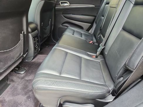 Used 2017 Jeep Grand Cherokee Limited RWD image 23