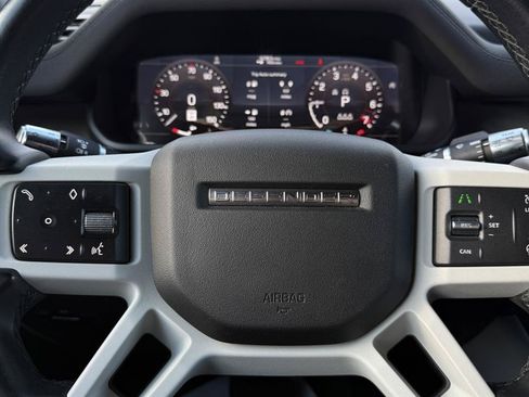 Used 2022 Land Rover Defender 110 X-Dynamic SE AWD/4WD image 50