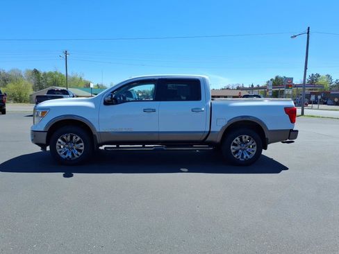 Used 2019 Nissan Titan Platinum Reserve w/ Platinum Utility Package image 3