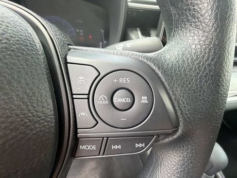 Used 2026 Toyota Corolla LE FWD image 32