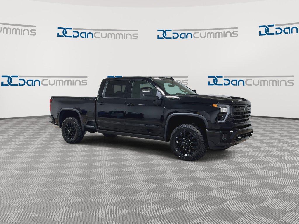 New 2026 Chevrolet Silverado 2500 High Country w/ High Country Premium Package AWD/4WD image 3