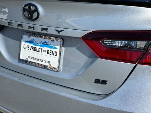 Used 2022 Toyota Camry SE FWD image 25