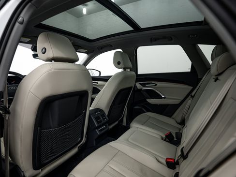 New 2025 Audi Q5 Premium image 14
