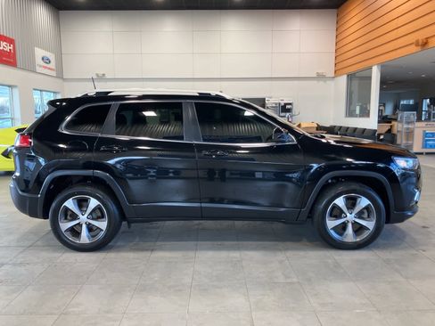 Used 2020 Jeep Cherokee Limited image 4
