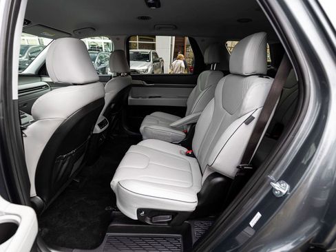 Used 2025 Hyundai Palisade SEL AWD/4WD image 26