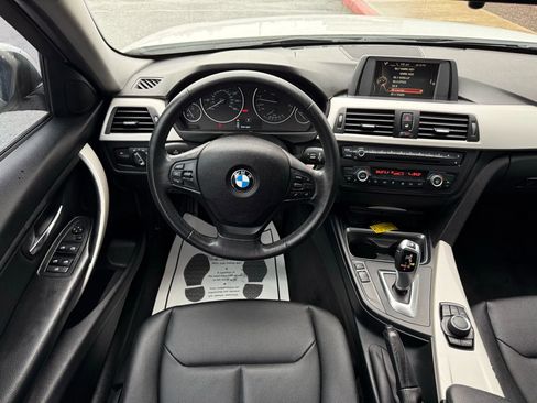 Used 2015 BMW 320i xDrive Sedan image 9