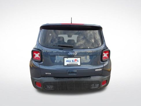 Used 2020 Jeep Renegade Latitude FWD image 8