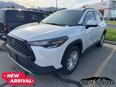 Used 2023 Toyota Corolla Cross LE FWD image 14