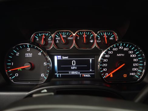 Used 2018 GMC Sierra 1500 SLE w/ SLE Value Package image 3