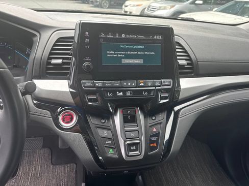 Certified 2024 Honda Odyssey Touring image 20
