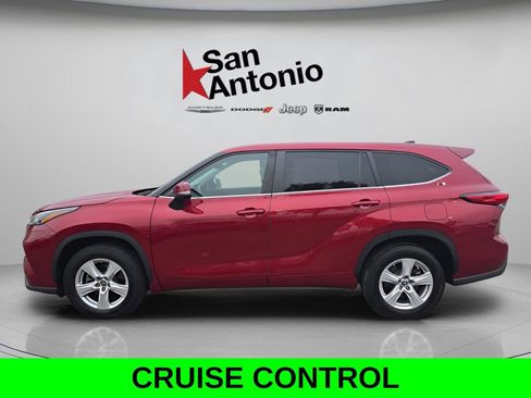 Used 2023 Toyota Highlander L image 5