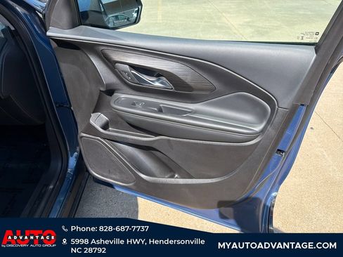 Used 2024 GMC Terrain SLE FWD image 36