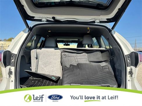 Used 2014 Toyota Highlander Limited image 25