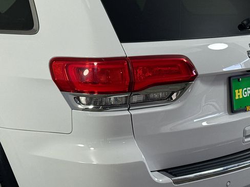 Used 2018 Jeep Grand Cherokee Limited image 36