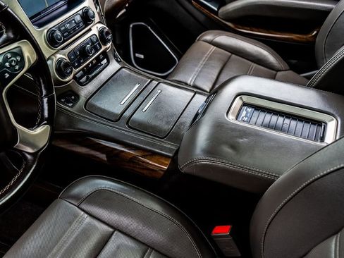 Used 2020 GMC Yukon Denali w/ Denali Ultimate Package AWD/4WD image 32