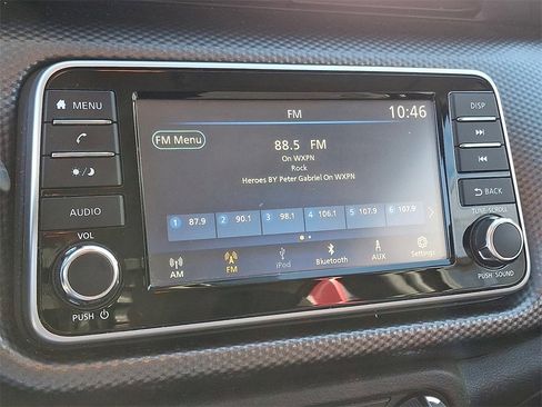 Used 2020 Nissan Kicks S image 16