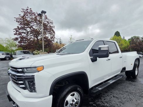 Used 2020 Chevrolet Silverado 3500 High Country AWD/4WD image 2