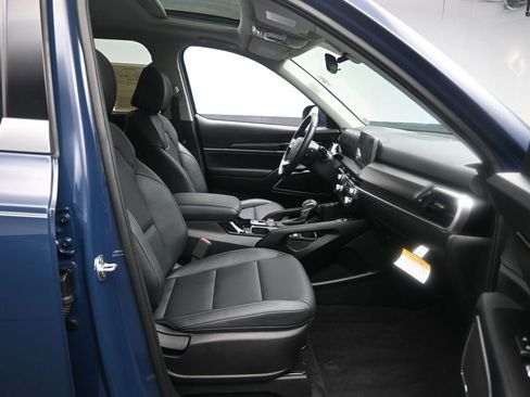 Used 2025 Kia Telluride S AWD/4WD image 31