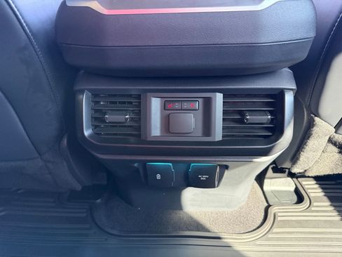 Used 2025 Ford F150 Raptor image 27