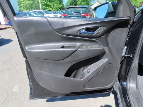 Used 2023 Chevrolet Equinox LT AWD/4WD image 16