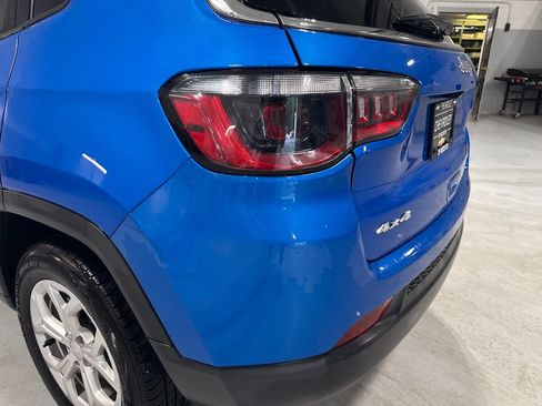 Used 2024 Jeep Compass Latitude AWD/4WD image 52
