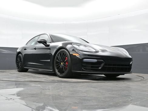 Certified 2019 Porsche Panamera GTS w/ Premium Package Plus AWD/4WD image 40