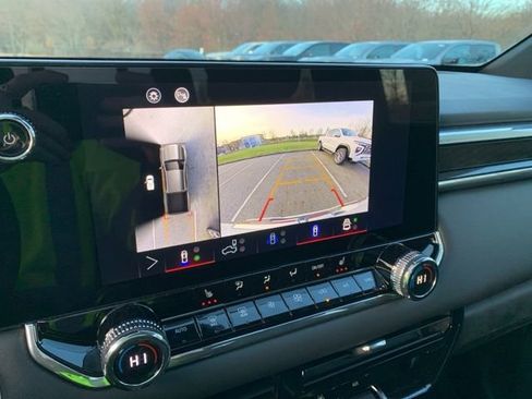 New 2025 GMC Canyon Elevation w/ Convenience Package image 22