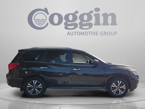 Used 2020 Nissan Pathfinder SV FWD image 6