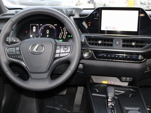 Certified 2025 Lexus UX 300h FWD image 14