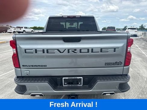 Used 2024 Chevrolet Silverado 1500 High Country w/ Technology Package RWD image 19