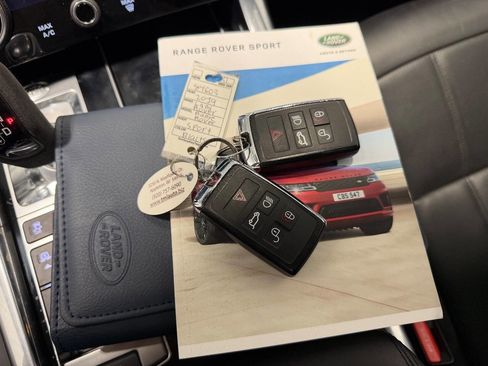 Used 2019 Land Rover Range Rover Sport HST image 42