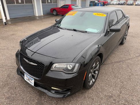 Used 2018 Chrysler 300 S w/ S Model Appearance Package image 7