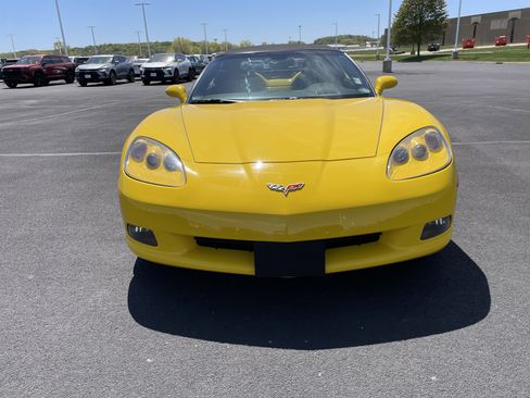 Used 2005 Chevrolet Corvette Convertible w/ Preferred Equipment Group RWD image 8