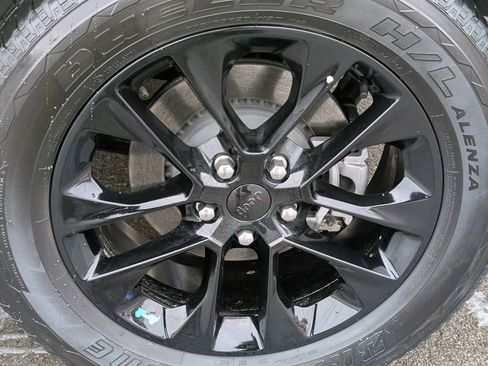 Used 2023 Jeep Wrangler Sahara w/ Cold Weather Group image 23