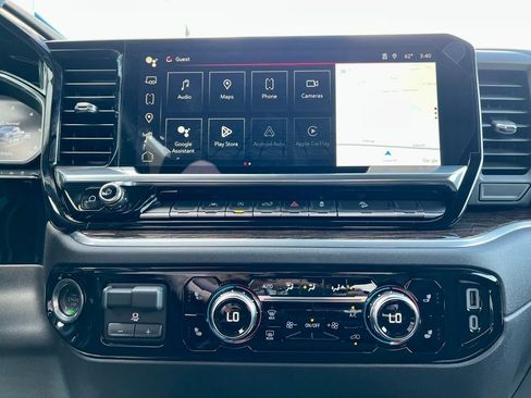 New 2026 GMC Sierra 1500 SLE image 17