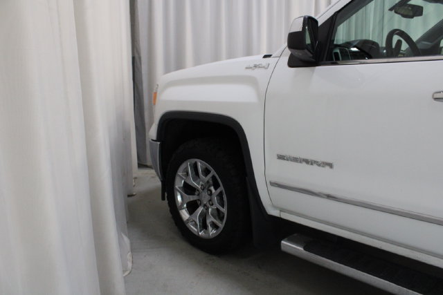 Used 2014 GMC Sierra 1500 SLT w/ SLT Crew Cab Value Package AWD/4WD image 29