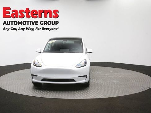 Used 2022 Tesla Model Y Long Range AWD/4WD image 46